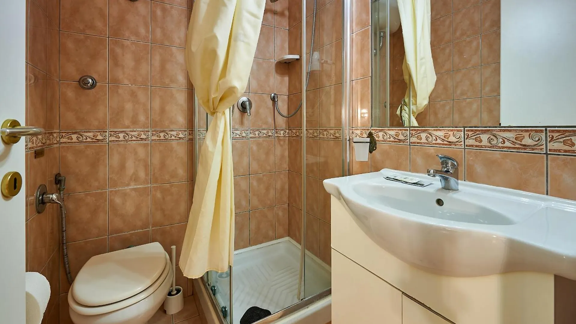 **  Hotel Virginia Rzym Włochy